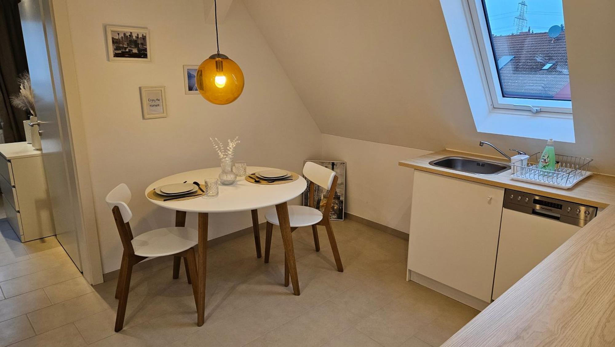 Ferienwohnung As 5 One & Two Bamberg - Modern In Ruhiger Lager Mit Balkon Hallstadt Exterior photo