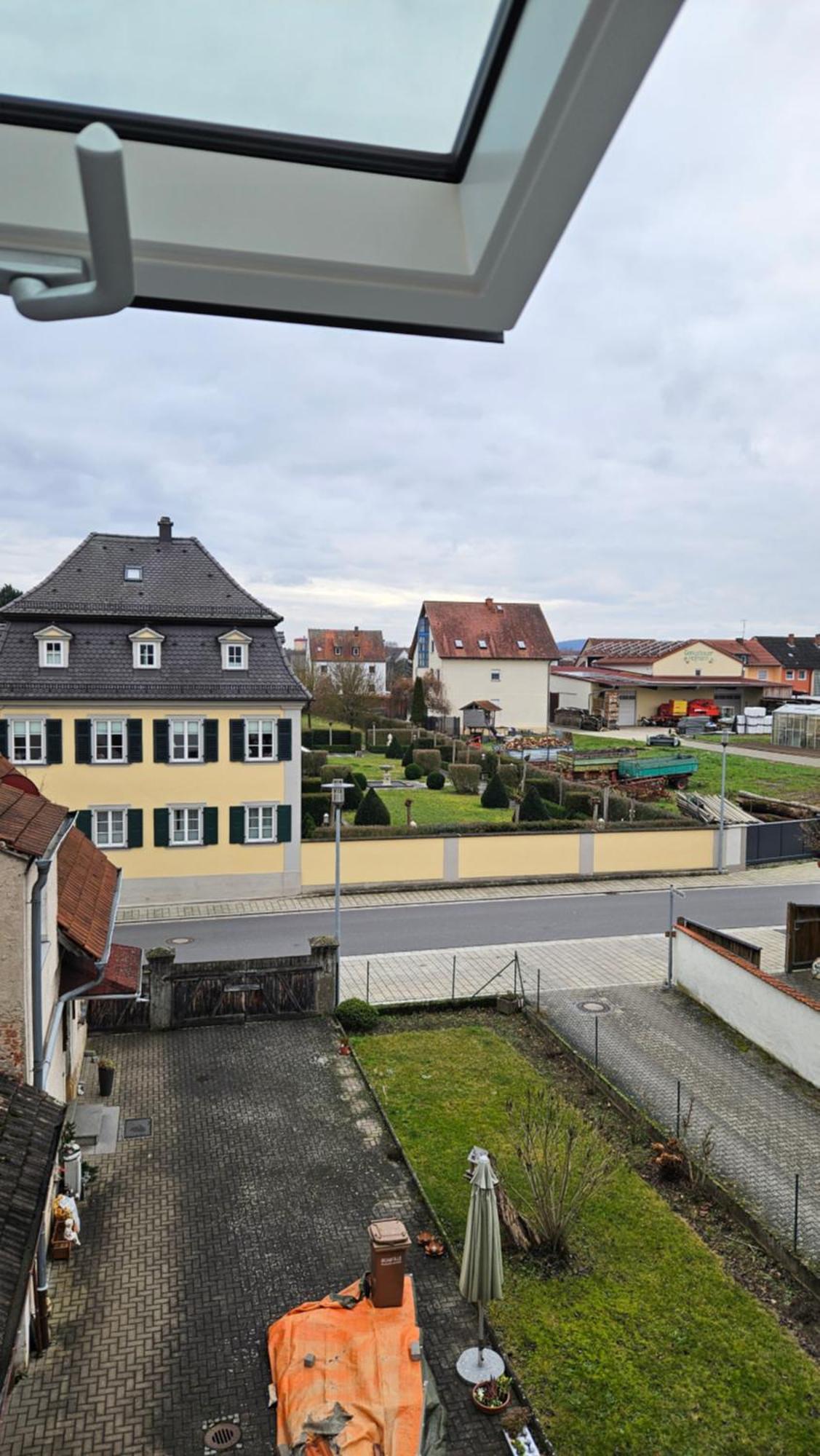 Ferienwohnung As 5 One & Two Bamberg - Modern In Ruhiger Lager Mit Balkon Hallstadt Exterior photo